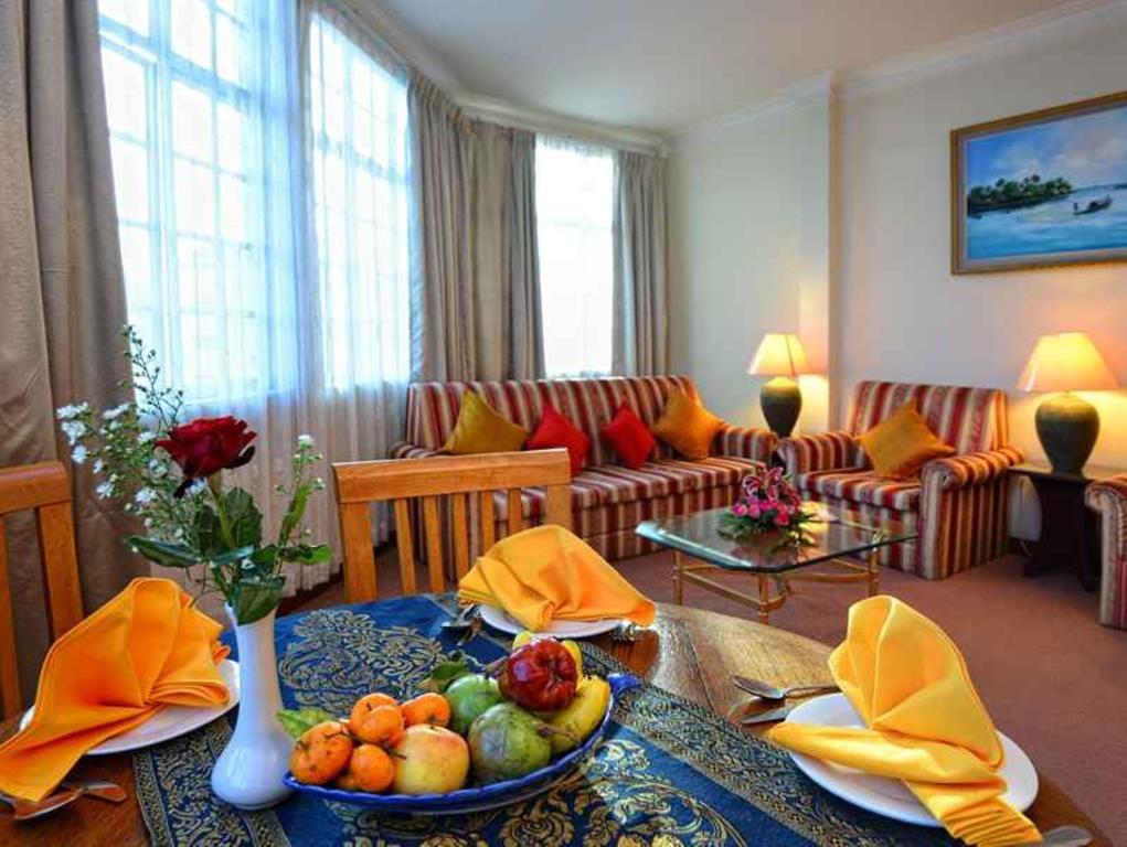 Holiday Villa Hotel City Centre Phnom Penh Exterior foto